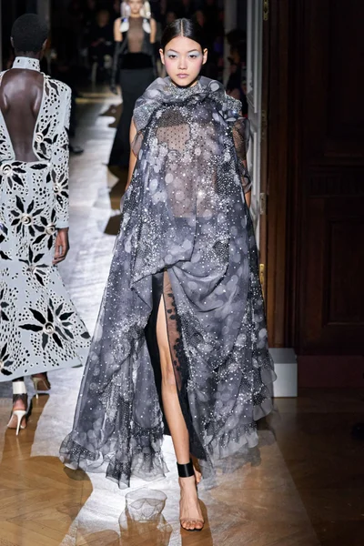 Look 37